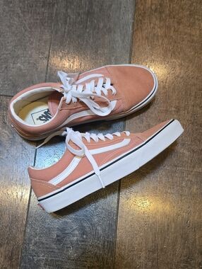 Vans Old Skool Sneakers in Dusty Rose & White